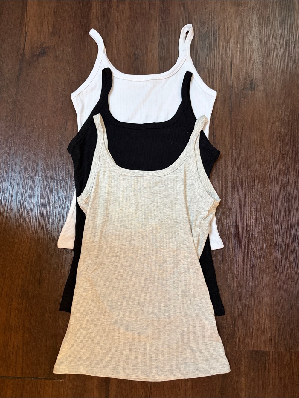 Women’s Everyday Tank Top set of 3 White, Black & Light Gray - Unbranded size L